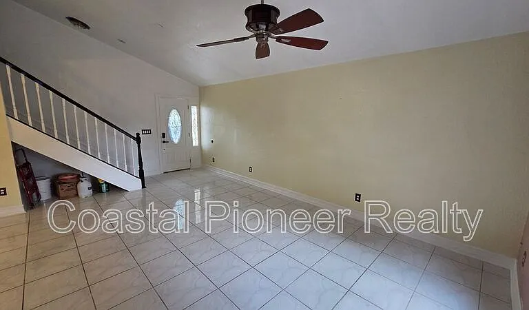 5005 Dollarway Ct — Photo 7