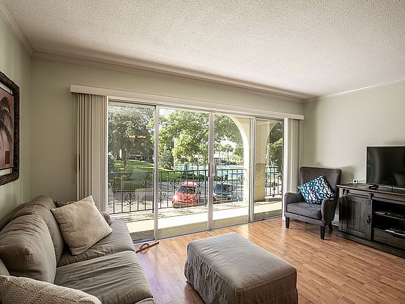 3rd image of 145 E 6th Ave APT 3