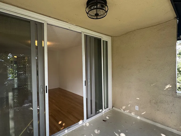 1921 Vista Del Mar St #204 — Photo 13