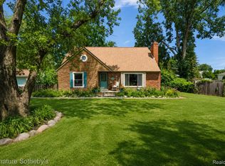 28300 Oakley St, Livonia, MI 48154