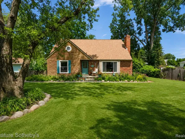 28300 Oakley St, Livonia, MI 48154