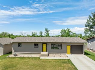 100 3rd Ave NW, Surrey, ND 58785