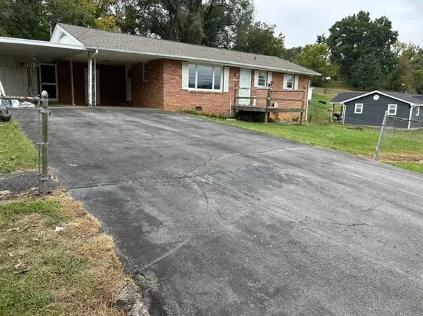 209 McFarland Dr, Kingsport, TN 37664