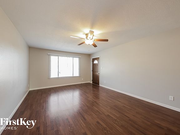 3rd image of 11002 N 45th Ln