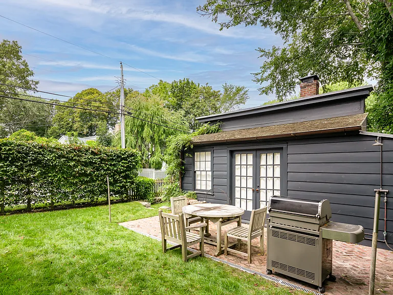 23 Concord St — Photo 3