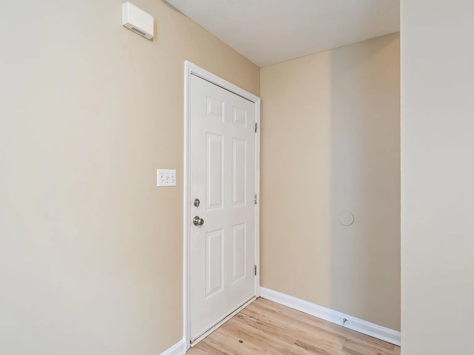 (Achjad) 422 Cedar Avenue (Duplex) - A — Photo 2