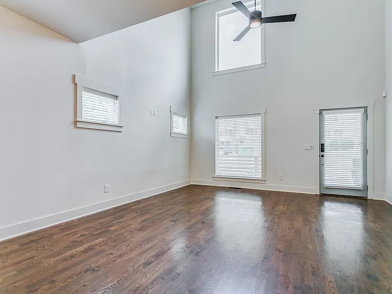 3221B Lincoln Ave — Photo 26
