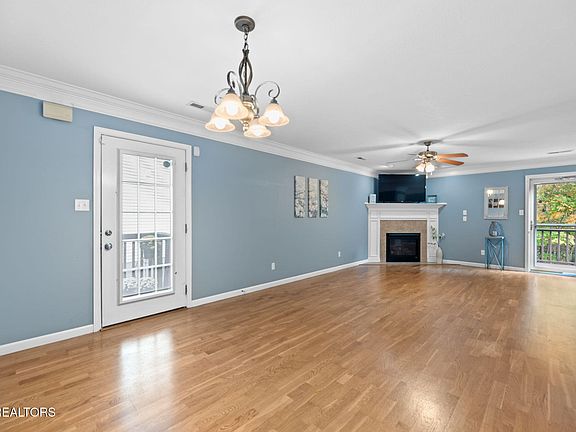 5th image of 3935 Archibald Way