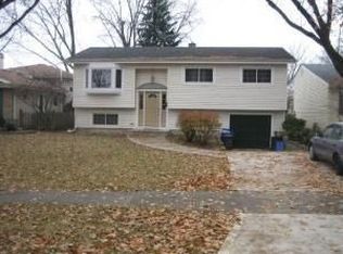 1312 E Elm St, Wheaton, IL 60189