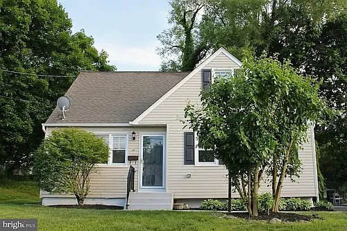 28 Ridgley St Photo 1