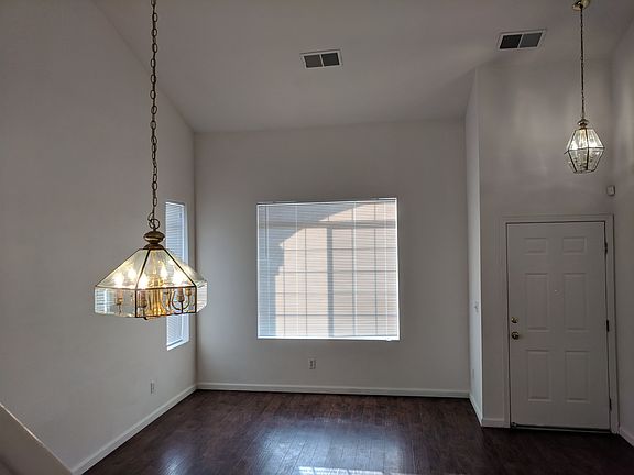 2nd image of 2338 Woodhill Dr