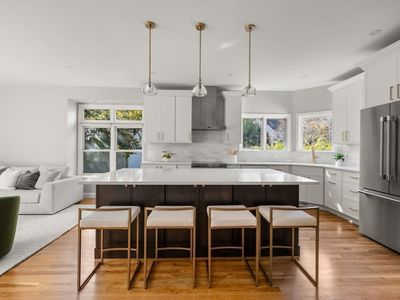 38 Tanglewood Rd #38, Newton Center, MA, 02459