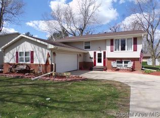 510 Kings Canyon Blvd, Galesburg, IL 61401