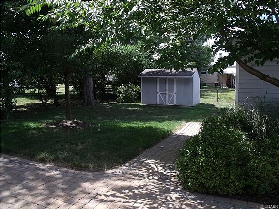 3rd image of 347 Trunk Dr