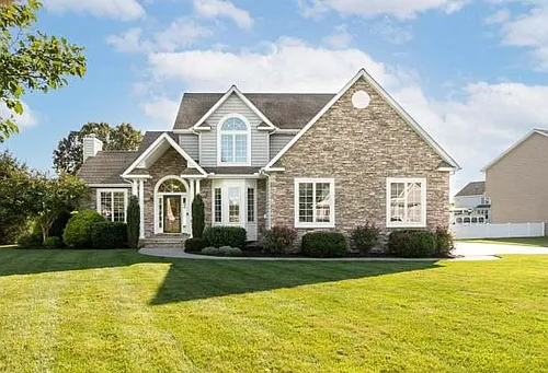 98 Merganser Dr Photo 1