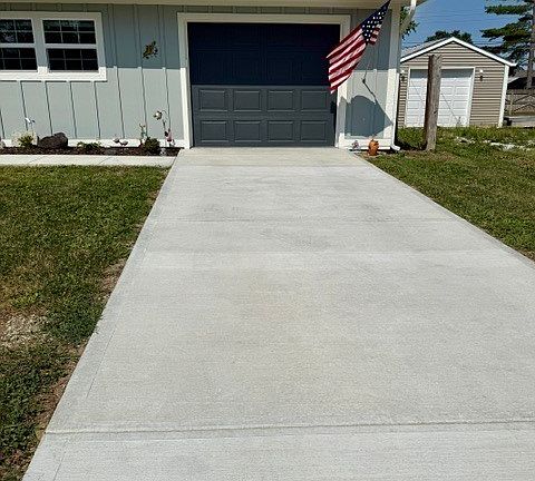 2nd image of 407 Eberhart Dr