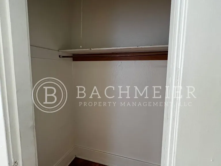 346 SW 3rd St — Photo 9