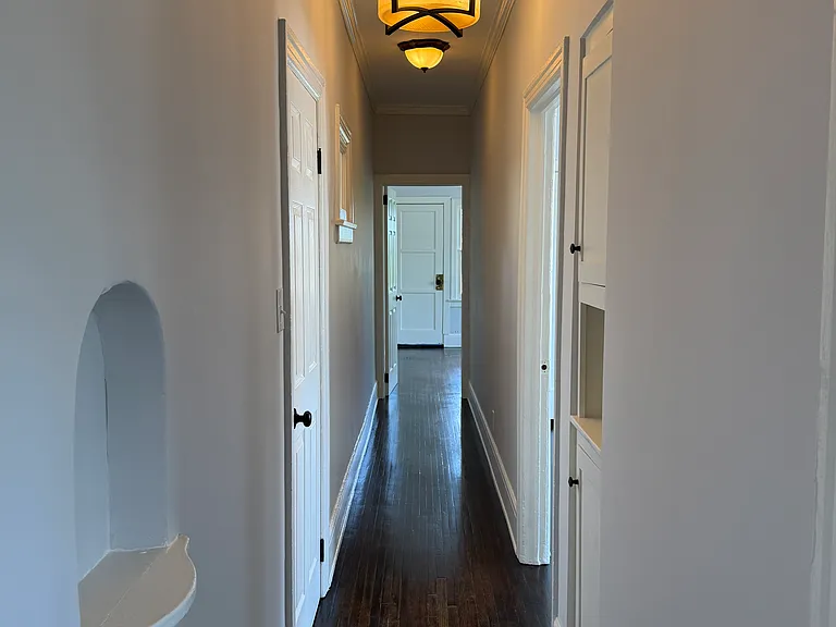 1225 S Plymouth Blvd #1225 — Photo 5