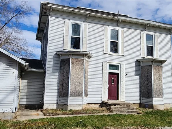 306 E 8th St S, Newton, IA 50208