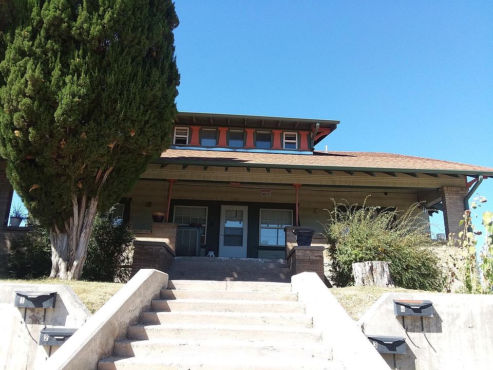 Front of 4 plex