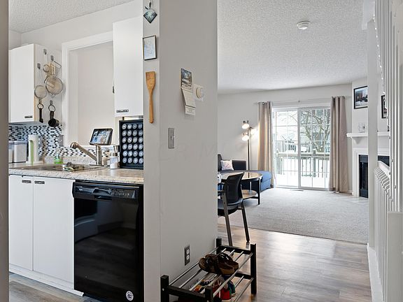 5th image of 5704 Kilbury Ln #121D