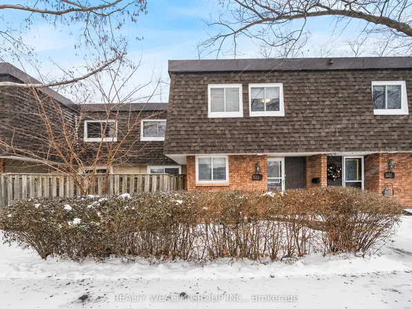 521 Timber Ln #39, Burlington, ON L7L 4B1