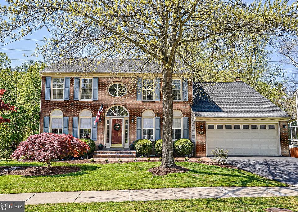 1st image of 9712 Oak Bridge Pl