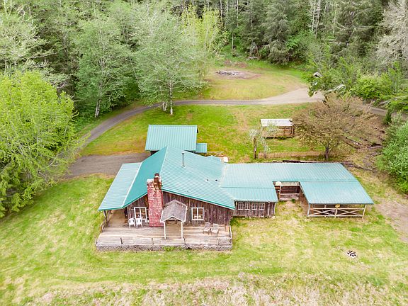 3rd image of 1135 N Widow Creek Rd
