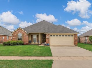 5848 Bluebonnett Dr, Bossier City, LA 71112