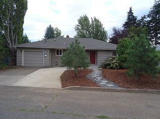 633 NE Center St, White Salmon, WA