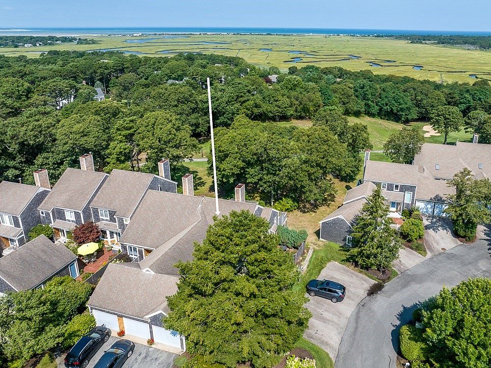 19 John Hall Cartway UNIT E