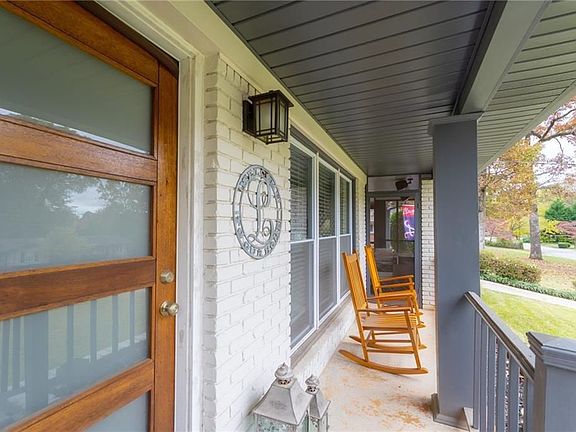 4th image of 1145 Oakdale Dr SE