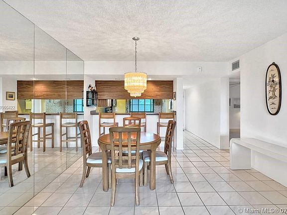 5th image of 1504 Whitehall Dr APT 303