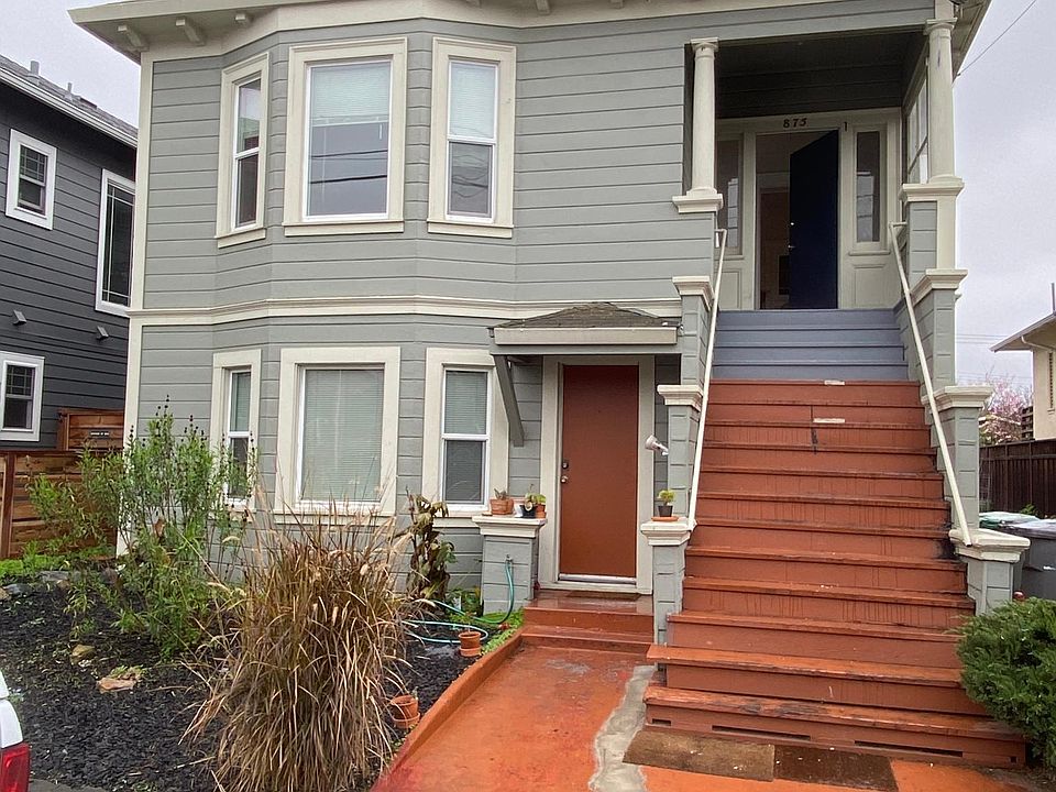 Front view upstairs unit