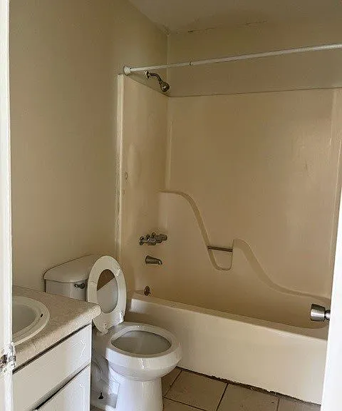 222 Pointe South Dr — Photo 9