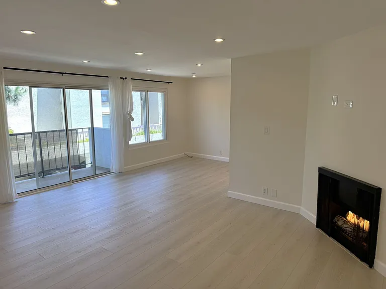8163 Redlands St #40 — Photo 1