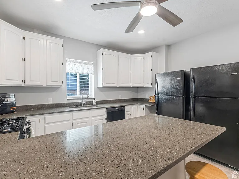 223 E 200 N #PRIVATE ROOMS AVAILA — Photo 5