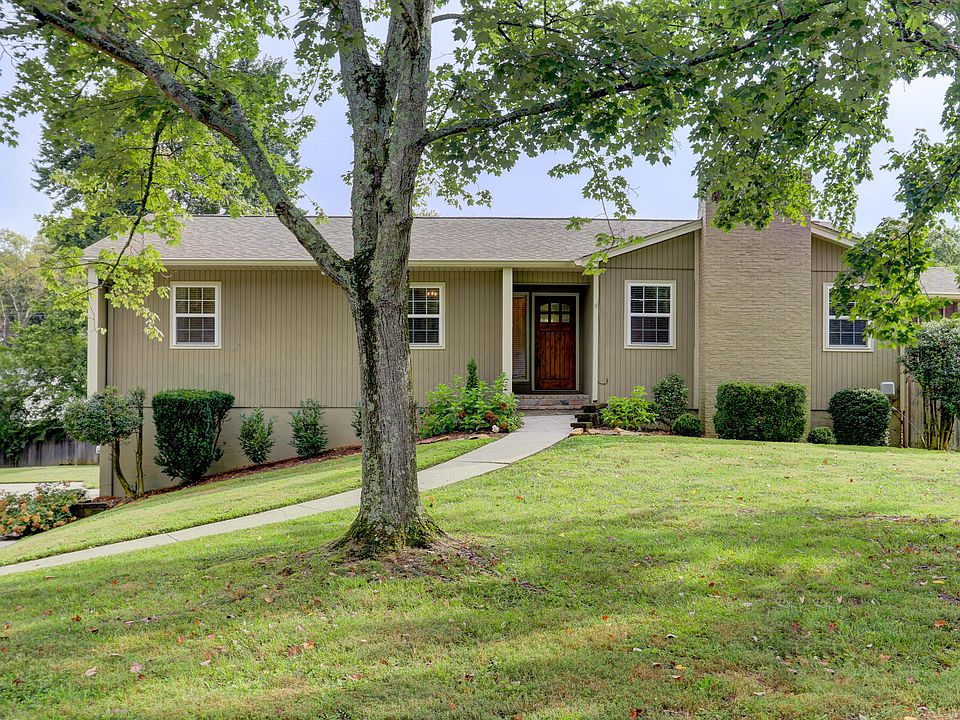 1st image of 1306 Cherry Tree Ln