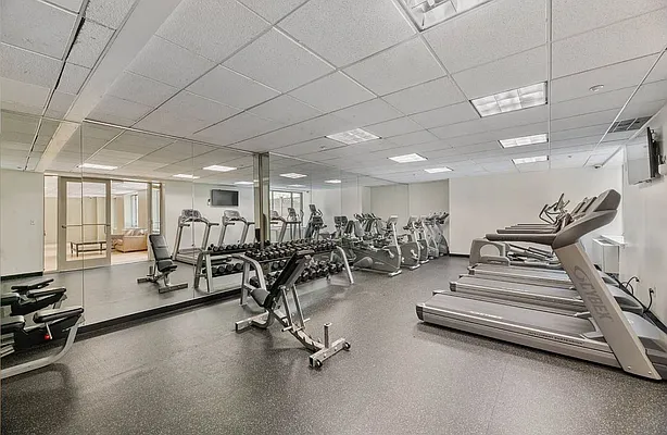 Rented by REAL New York | media 11