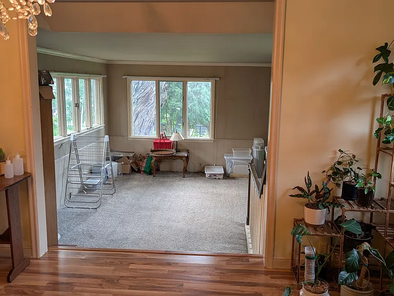 Dining room & bonus room (sunken)