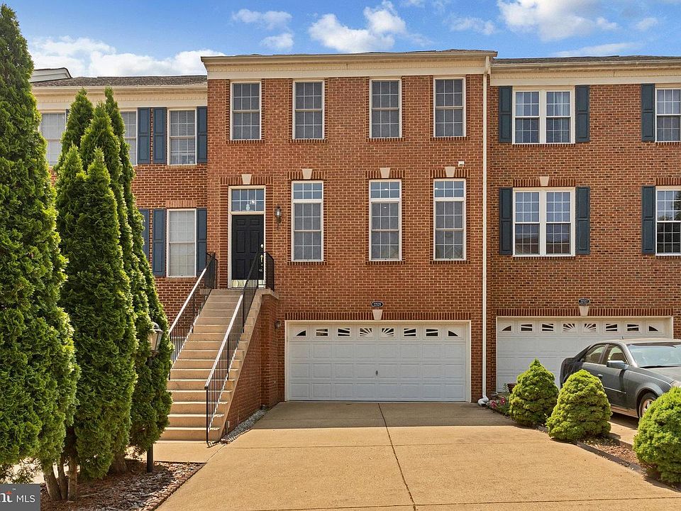1st image of 22529 Welborne Manor Sq