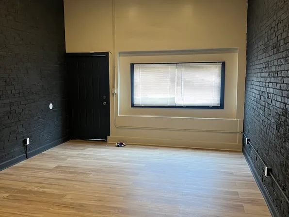 6107 Virginia Ave, Saint Louis, MO 63111