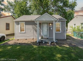 28526 Block St, Garden City, MI 48135