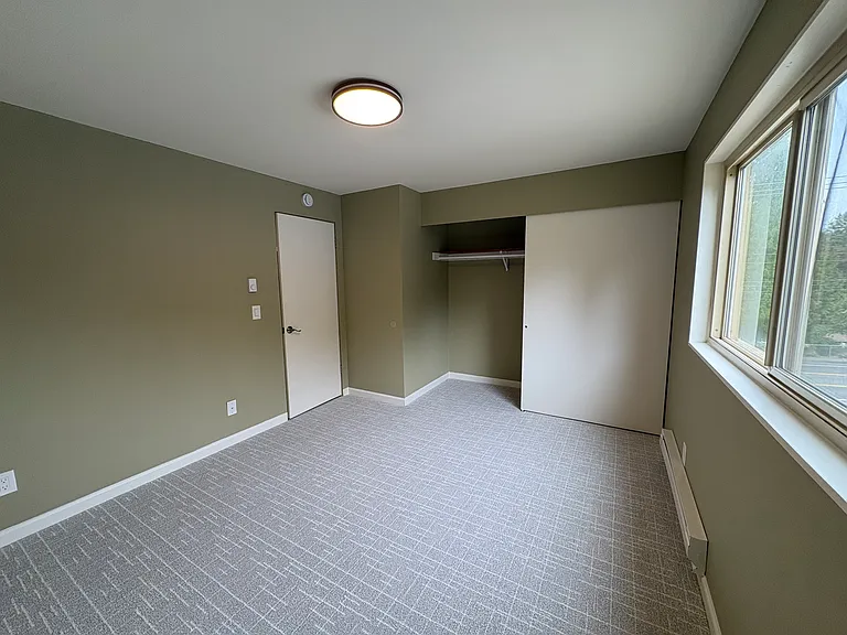 12239 Des Moines Memorial Dr S #4 — Photo 11