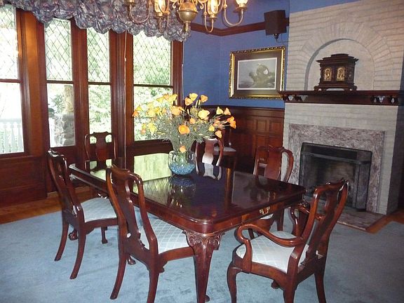 Dining room with fireplace