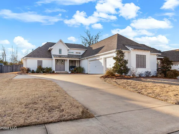 109 Coventry Ln, Canton, MS 39046