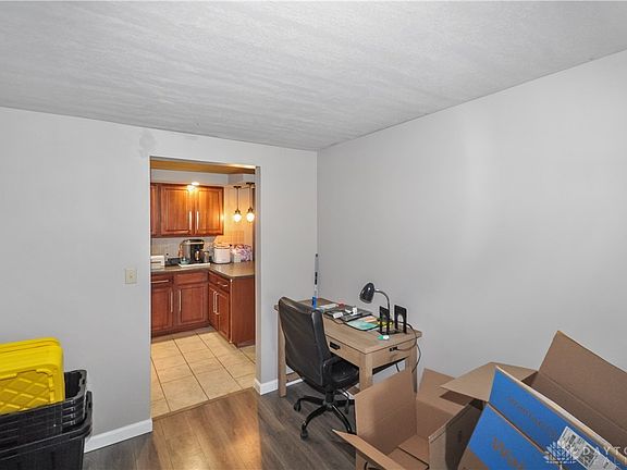 4th image of 1180 Parkway Dr