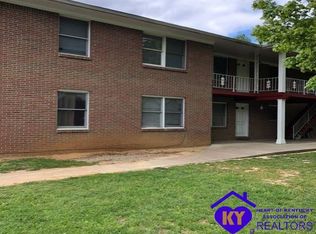 720 College Dr, Radcliff, KY 40160