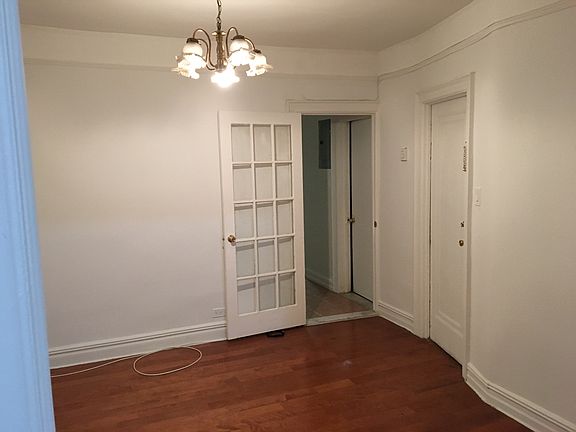 2nd image of 2751 Barnes Ave