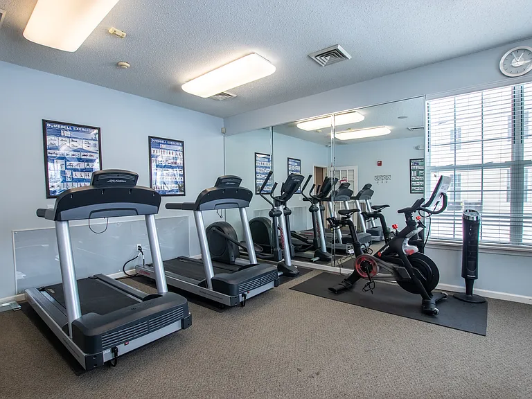 24/7 Fitness Center